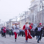 «Забег Дедов Морозов» под Старый Новый год