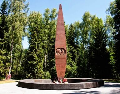 Мемориал на месте гибели Ю.А. Гагарина и  В.С. Серёгина