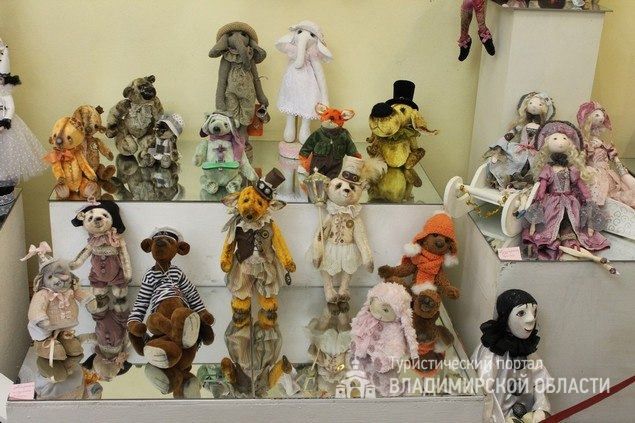 Арт-галерея авторских кукол