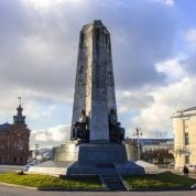 Памятники XX века во Владимире: история, запечатлённая в образах