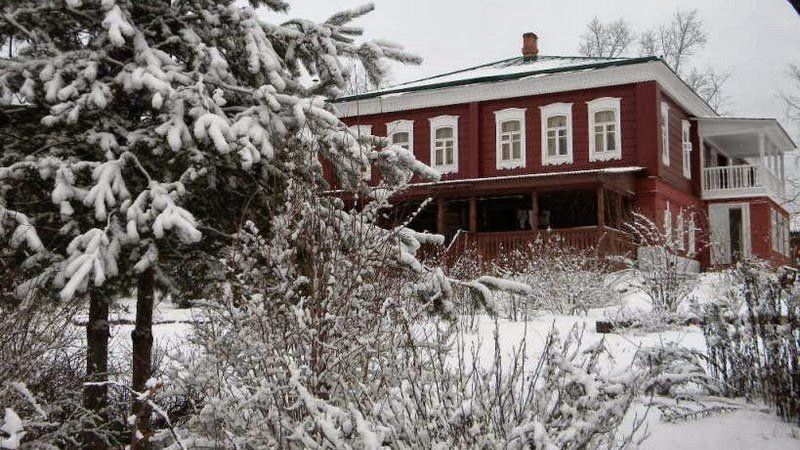 Manor of the factory owners Dumnovs in the village of Zarechye (Kirzhach district)